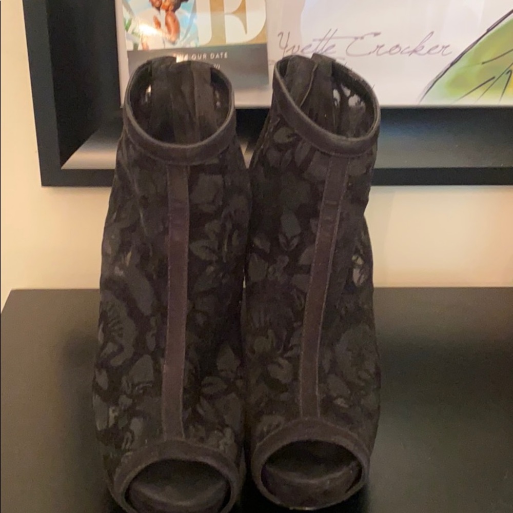 Schultz Lace Peep Toe Bootie